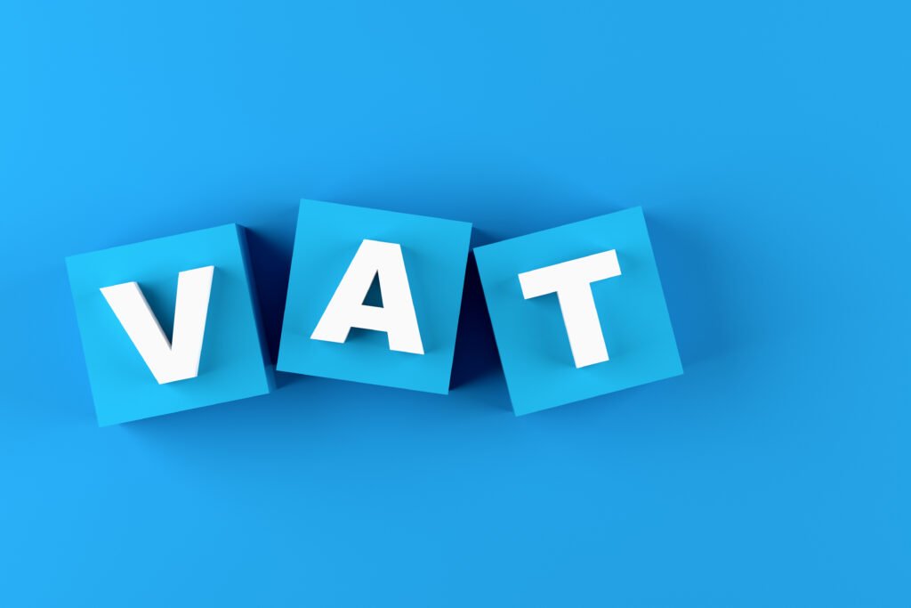 Guide to VAT registration in the UK outlining when businesses must register, £90,000 turnover threshold, and how to apply through HMRC.